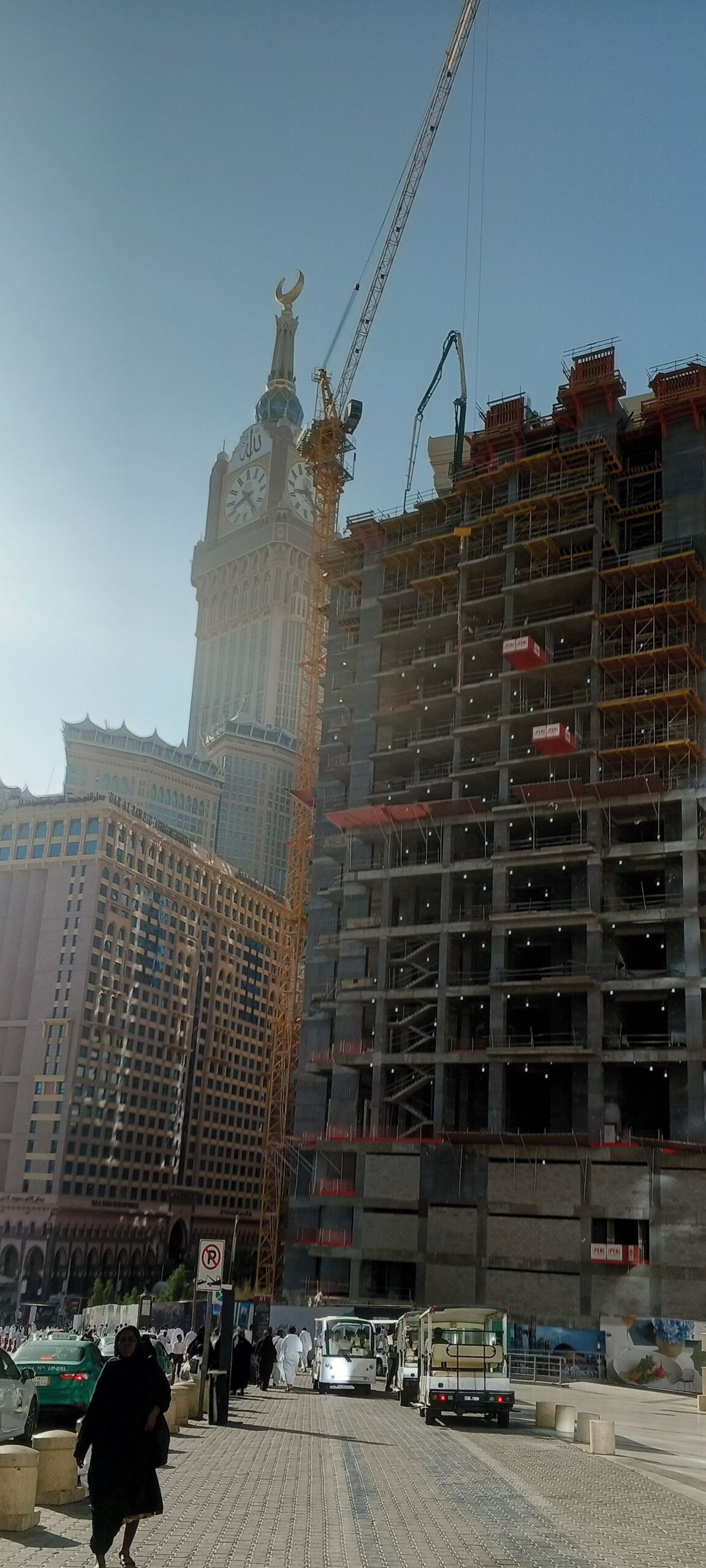 انا يمني ابحث عن عمل في جده مقيم العمر 23ا