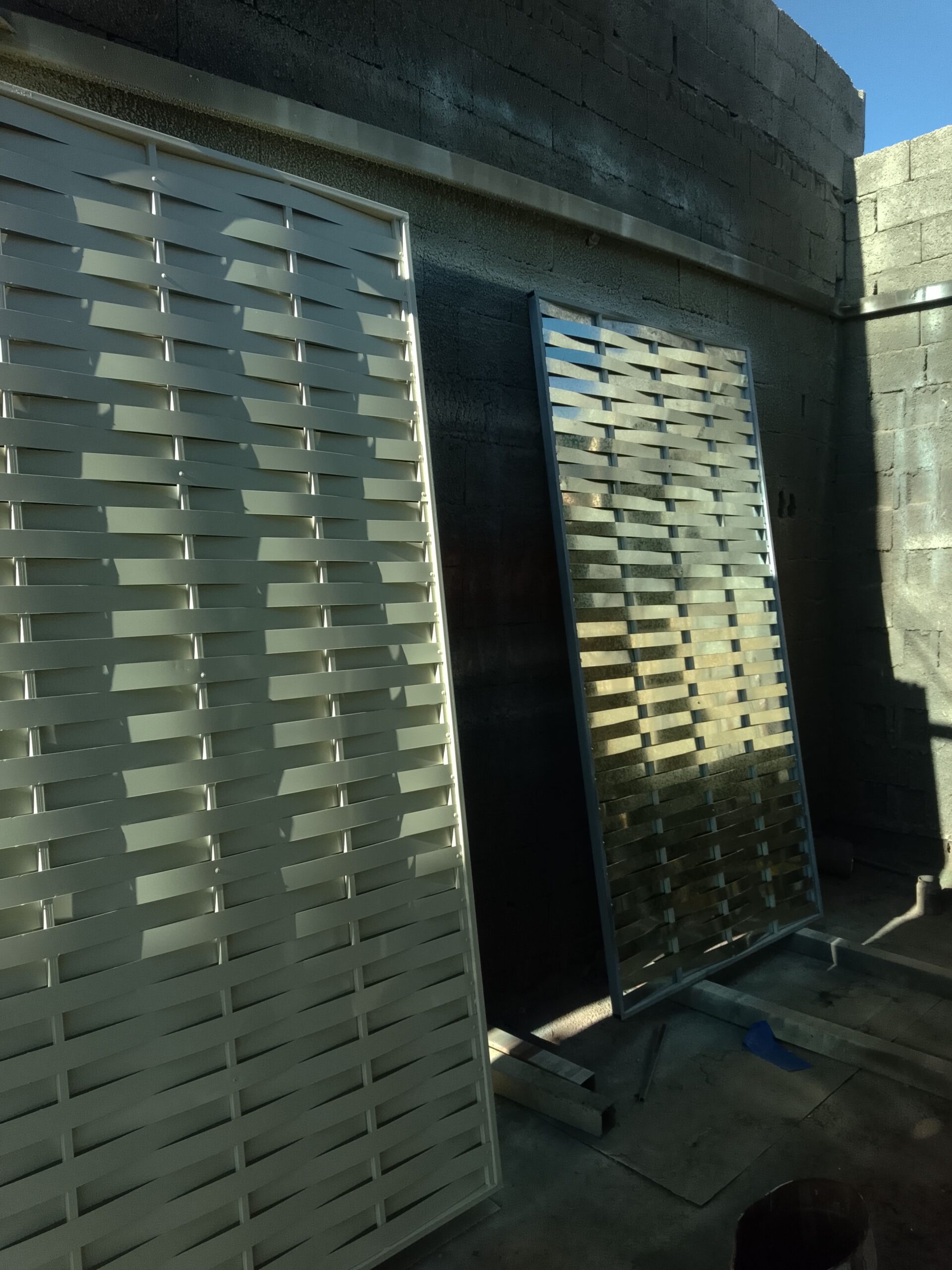 مظلات سواتر هناجر ساندويش بنل وبرجول جده ومكه