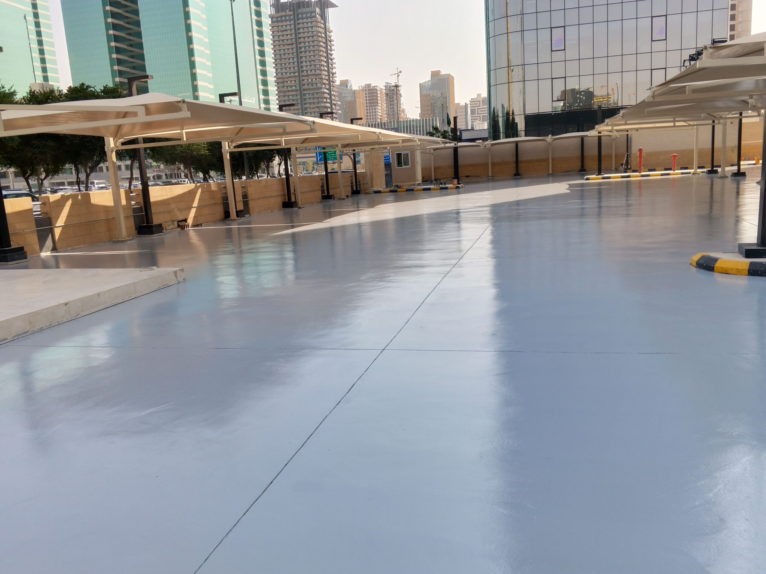 فني عوازل مائي وحراري وابوكسي