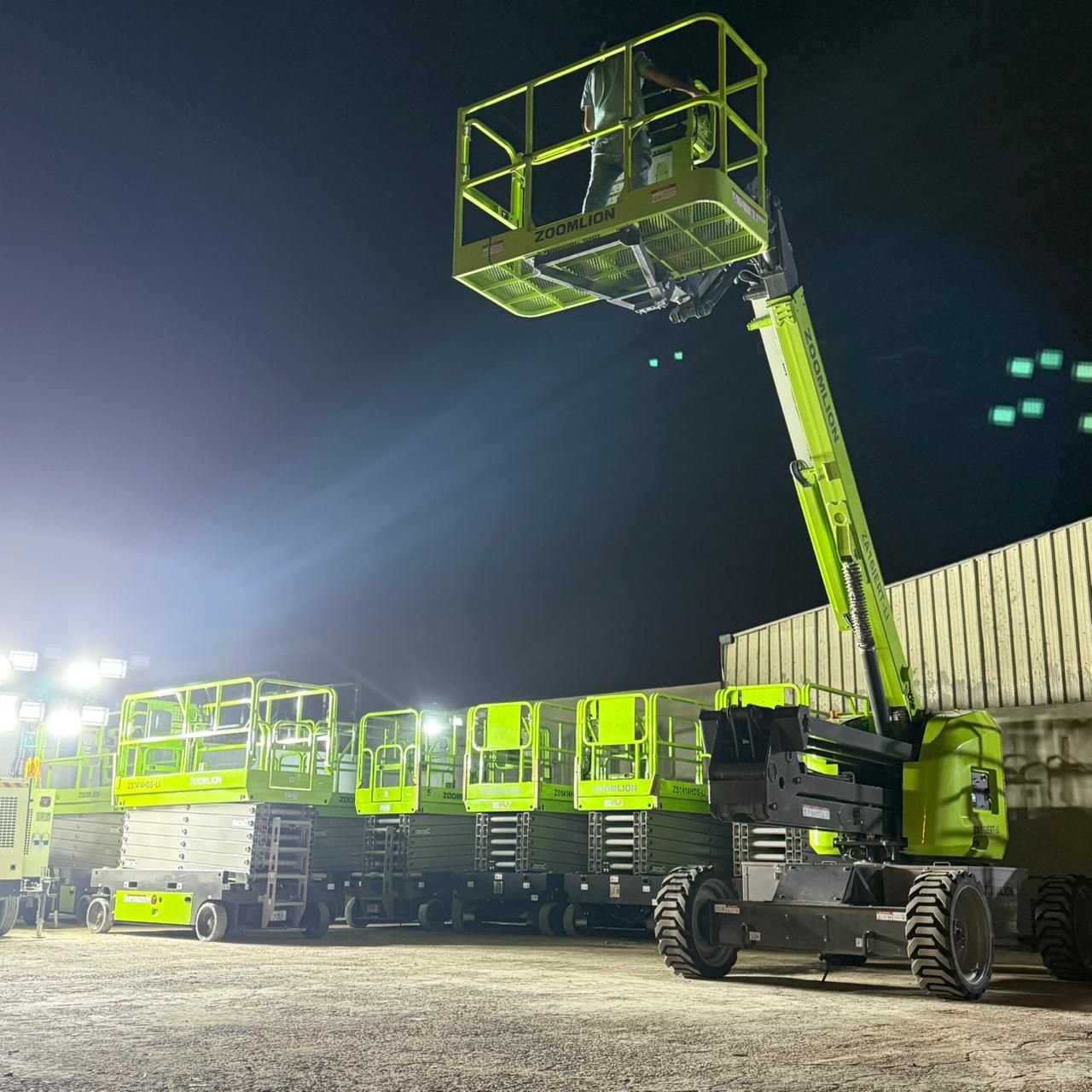 مان لفت و فوركلفت و سيزر لفت للايجار في القصيم