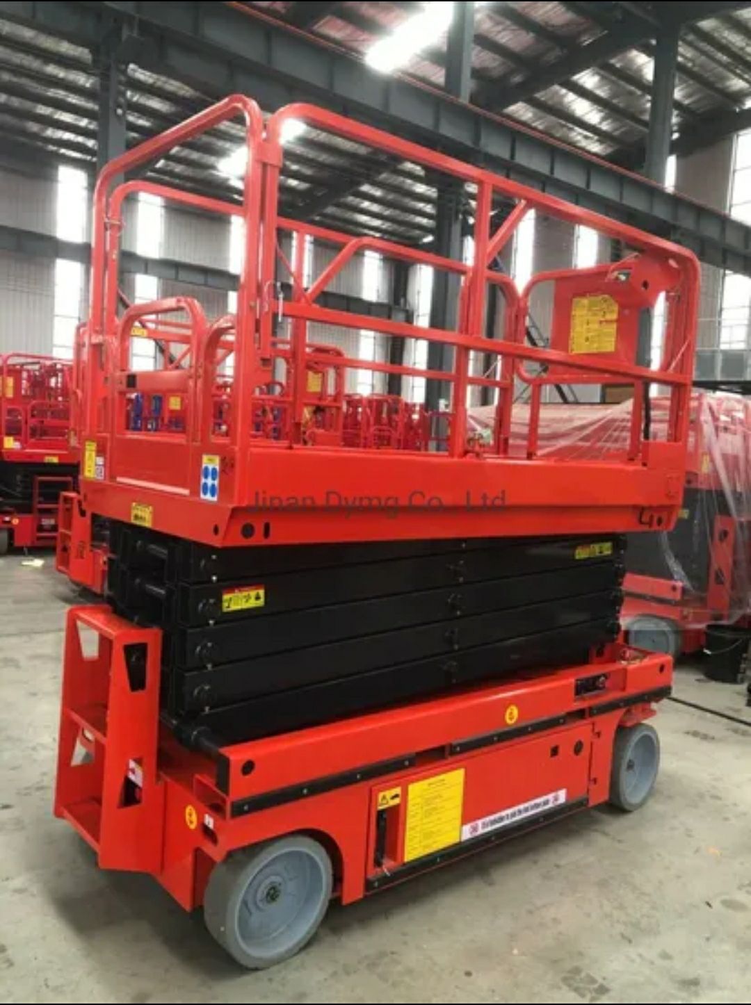 سيزرلفت للايجار رافعات مقصيه للايجار كهرباء ديزل ا