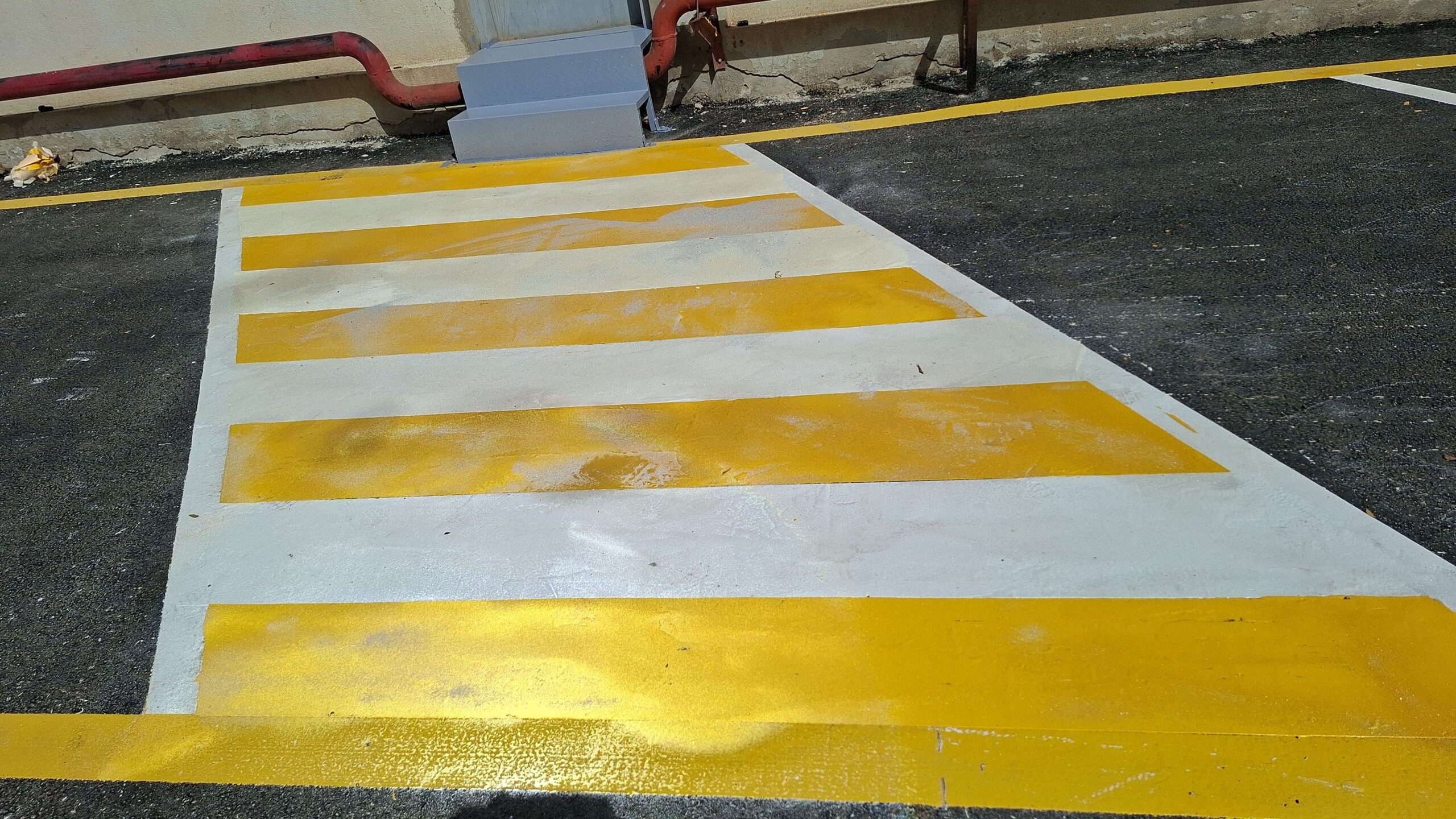 مقاول أسفلت وتخطيط شوارع وبركنج دهانات حراريه