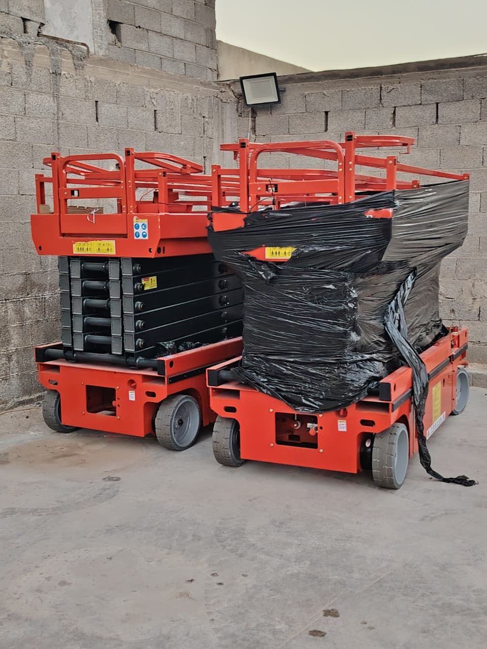 رافعات شوكيه كرينات سيزرلفت مان لفت جي سي بي للايج