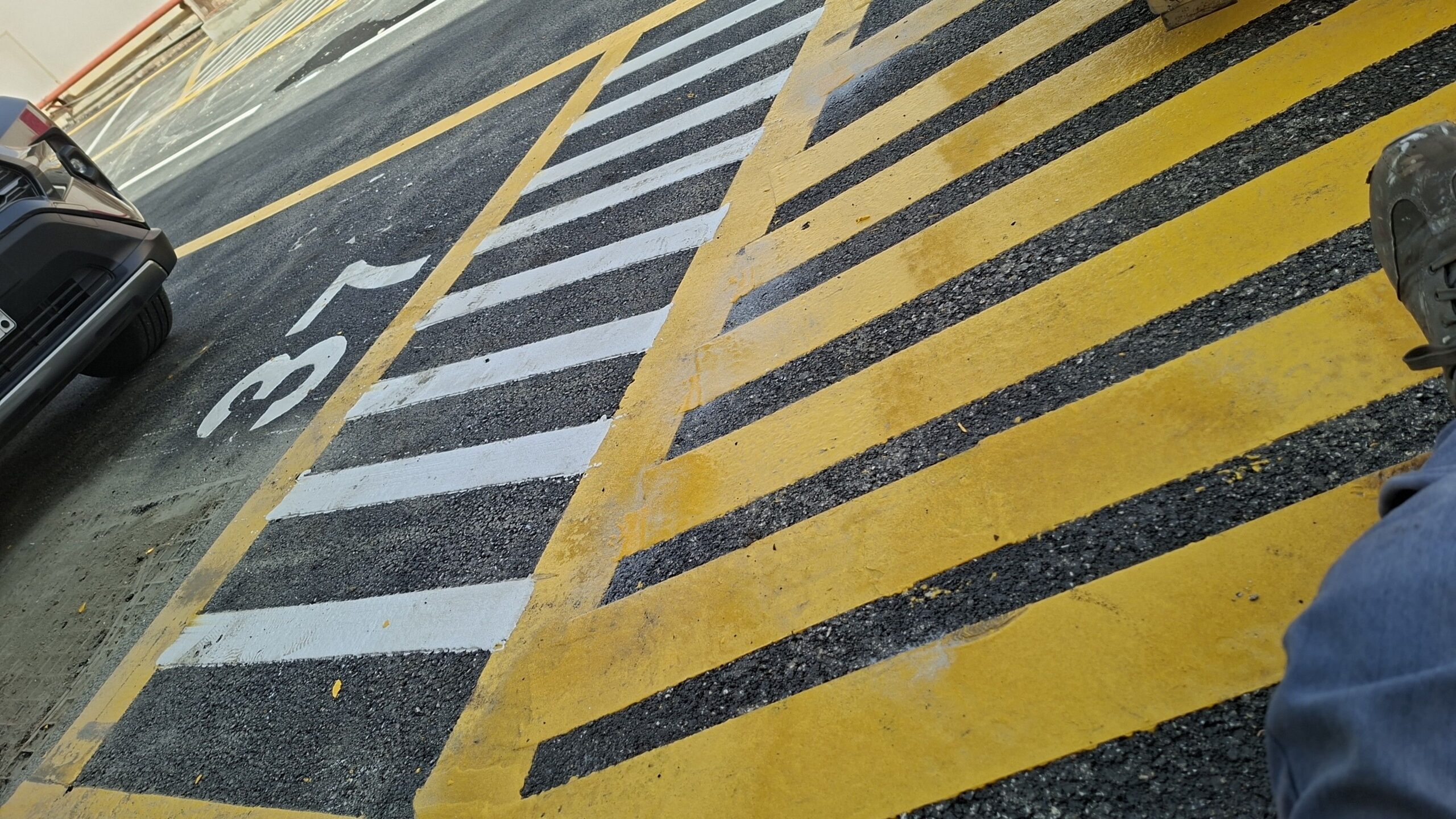 مقاول أسفلت وتخطيط شوارع وبركنج دهانات حراريه