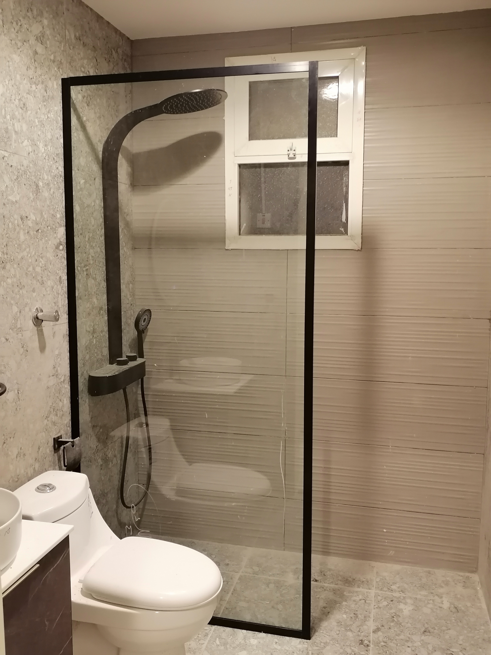 زجاج سكريت الدمام ومريات