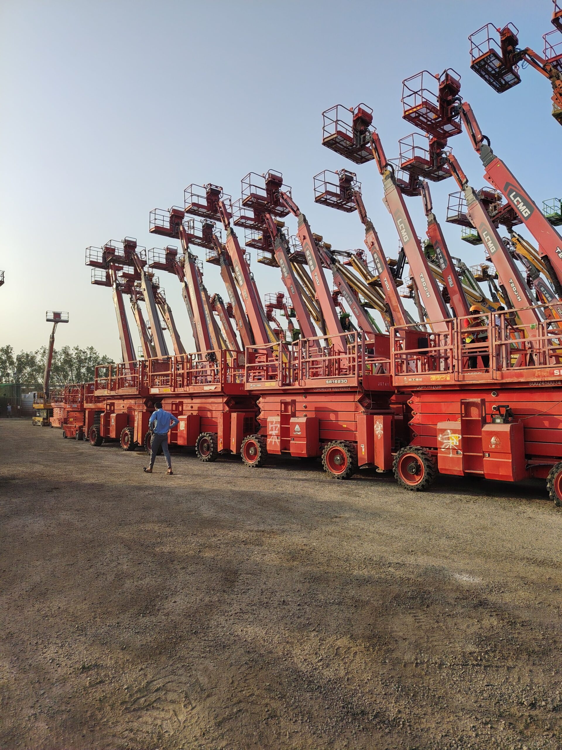 سيزرلفت للايجار، مان لفت للايجار، فوركلفت وكرينات