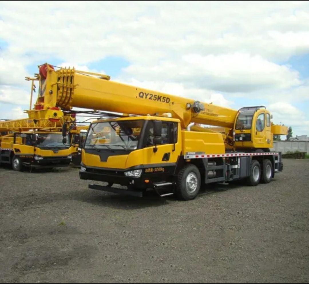 كرينات موبايل للايجار من 25طن الى 300طن