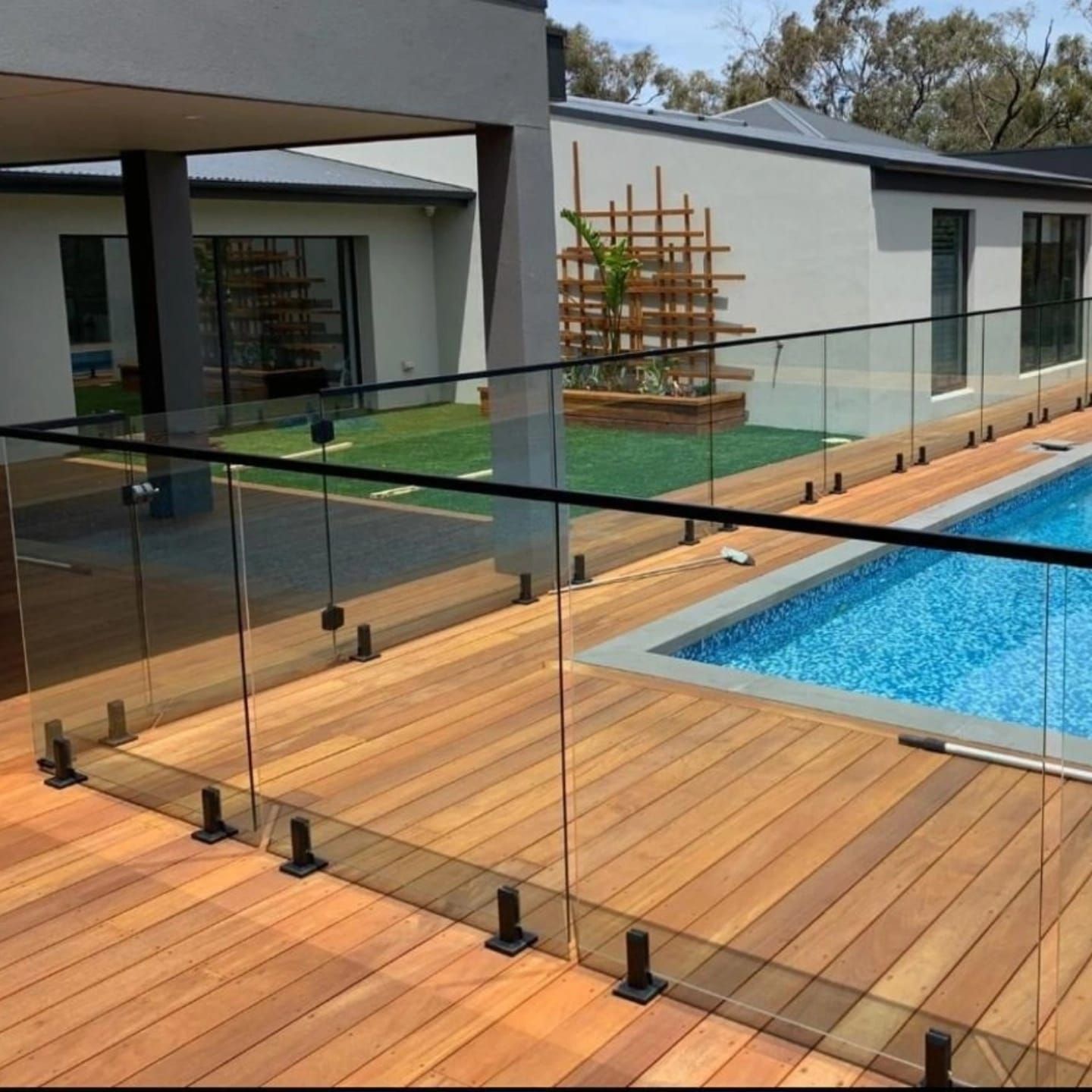 زجاج سكريت الدمام ومريات