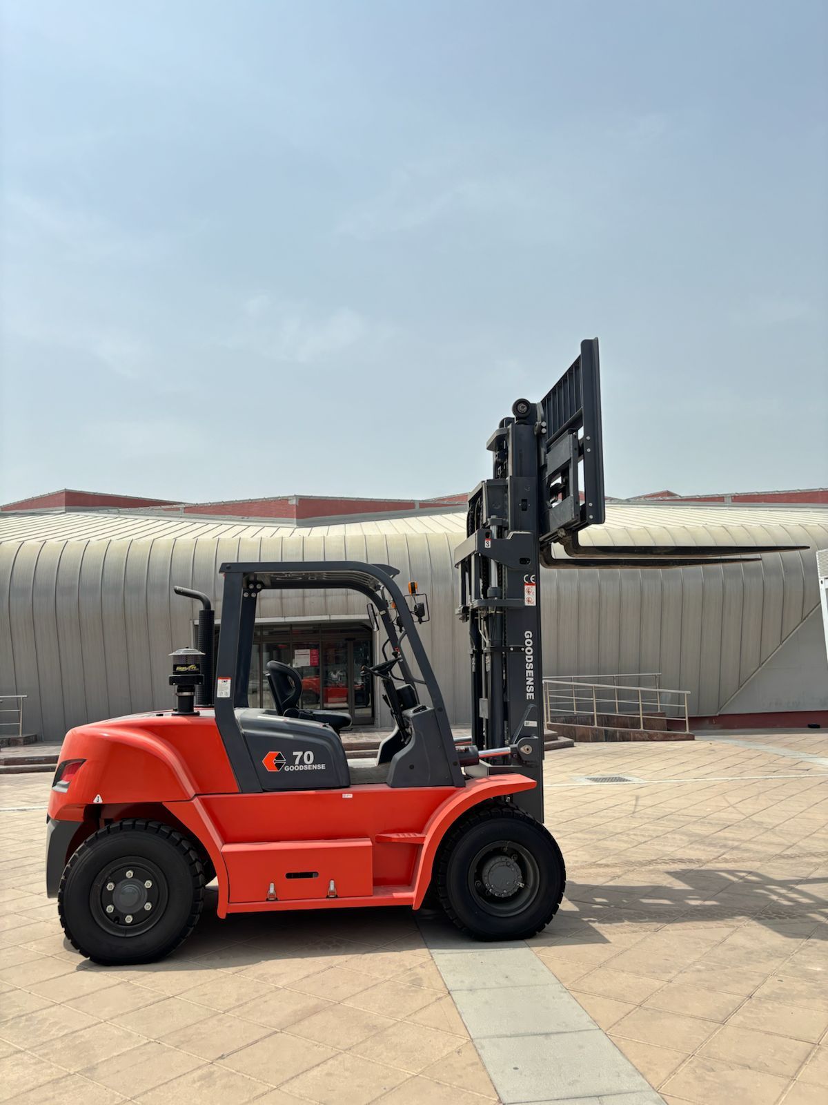 رافعات شوكيه كرينات سيزرلفت مان لفت جي سي بي للايج