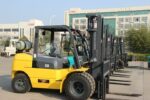 رافعات شوكيه فوركلفت للايجار من 1.5طن الى 25طن