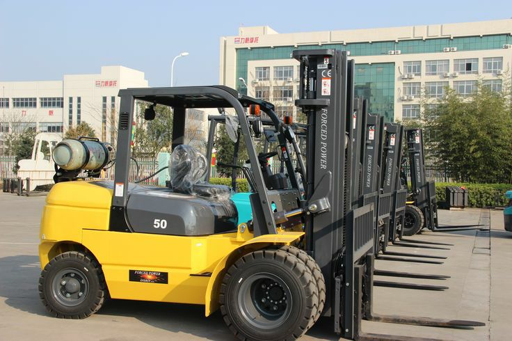 رافعات شوكيه فوركلفت للايجار من 1.5طن الى 25طن