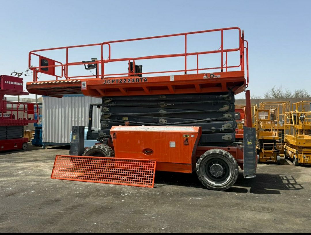 سيزرلفت مانلفت رافعة مقصية سقالات كهربائيه بوم لفت