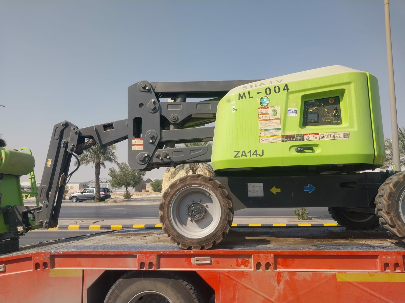 كرينات موبايل للايجار من 7طن الى 100طن جي سي بي تل