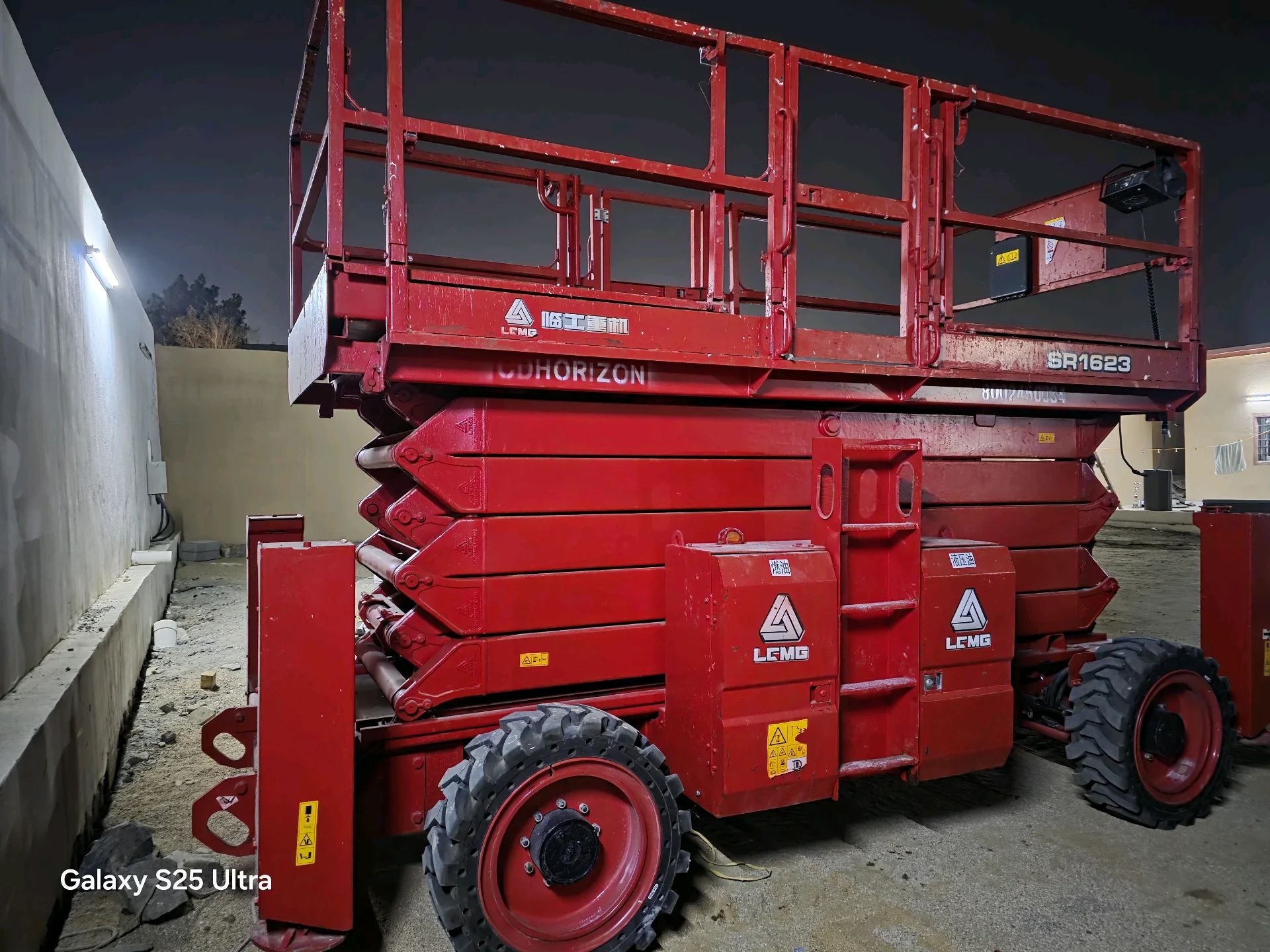 مان لفت و فوركلفت و سيزر لفت للايجار في الرياض