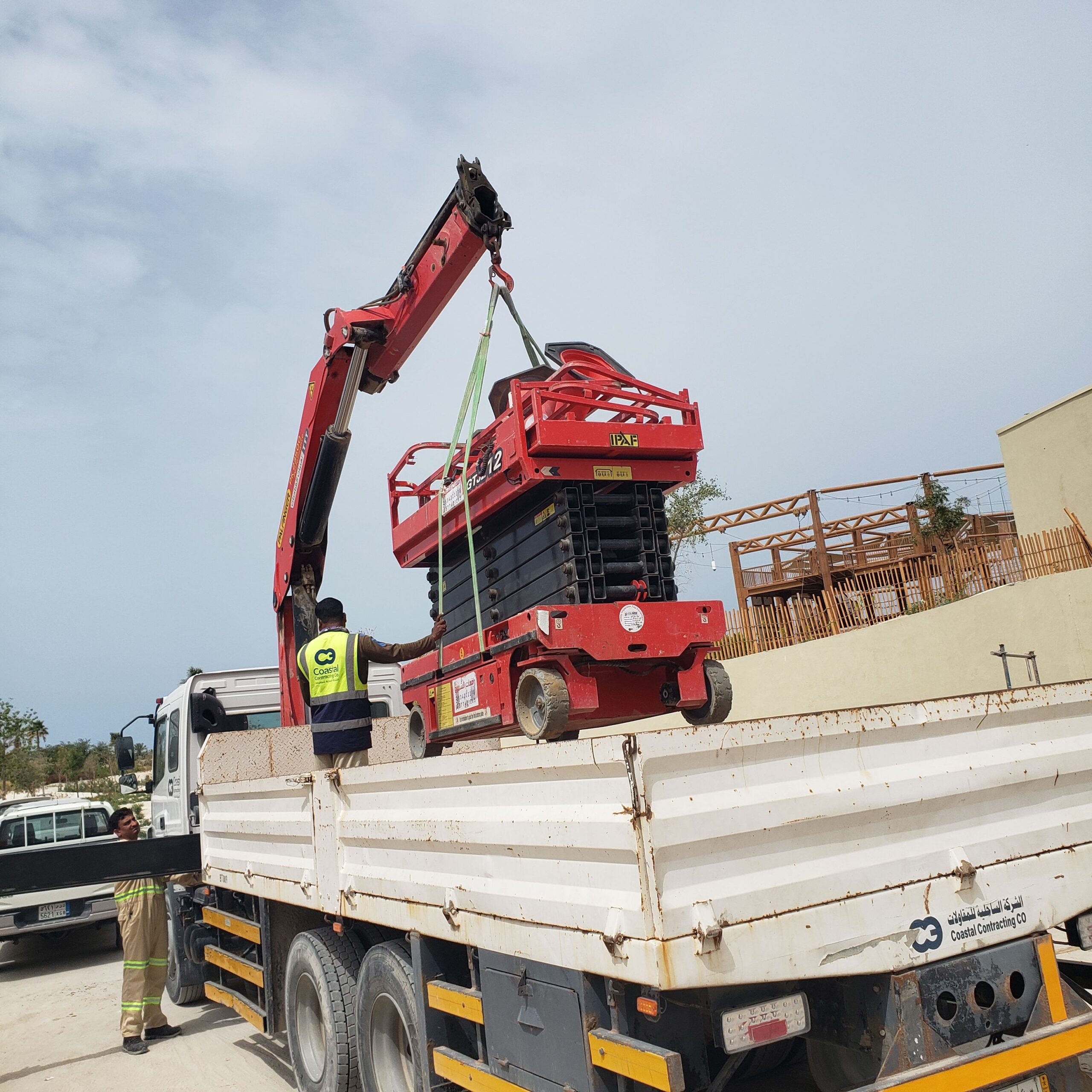 سيزرلفت رافعات مقصية مان لفت سقالات كهرباء