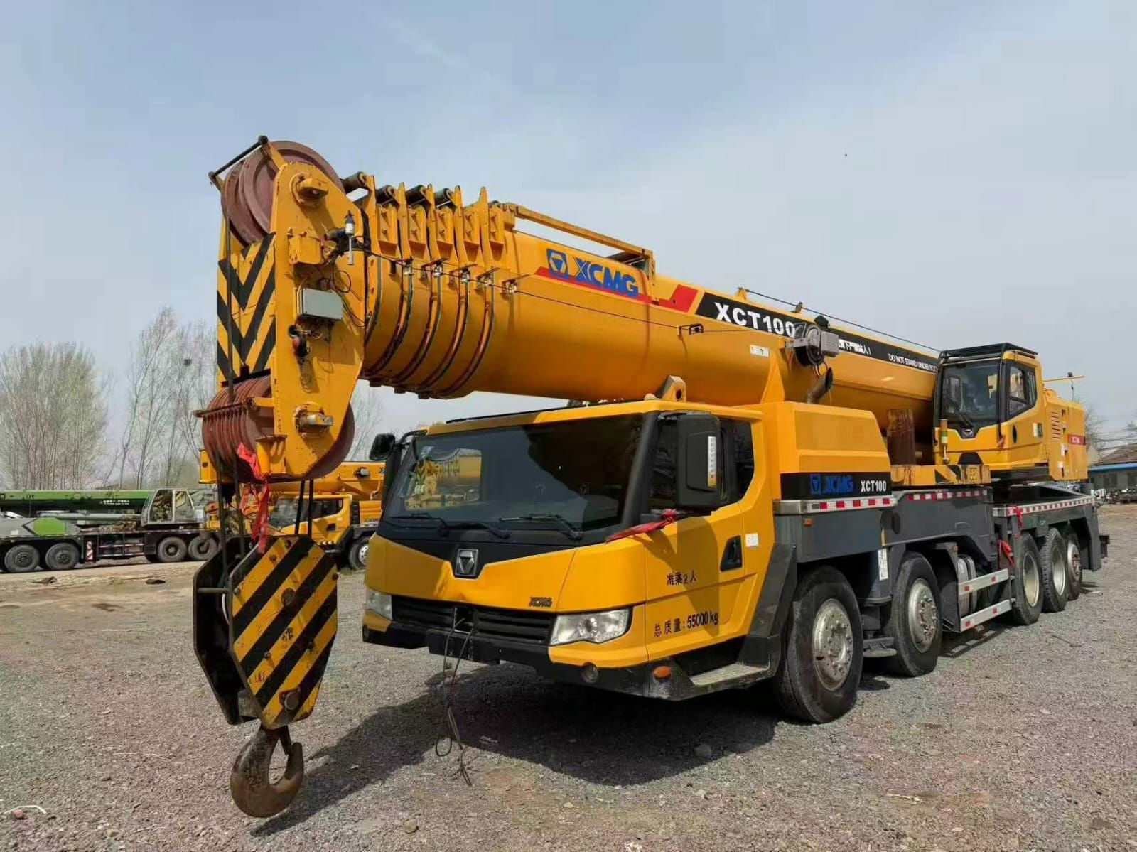 كرينات موبايل للايجار من 25طن الى 300طن