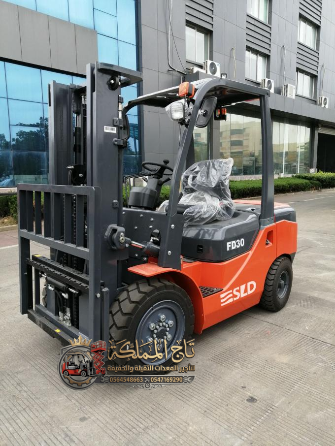 سيزر لفت مان لفت رافعات شوكية للإيجار جدة