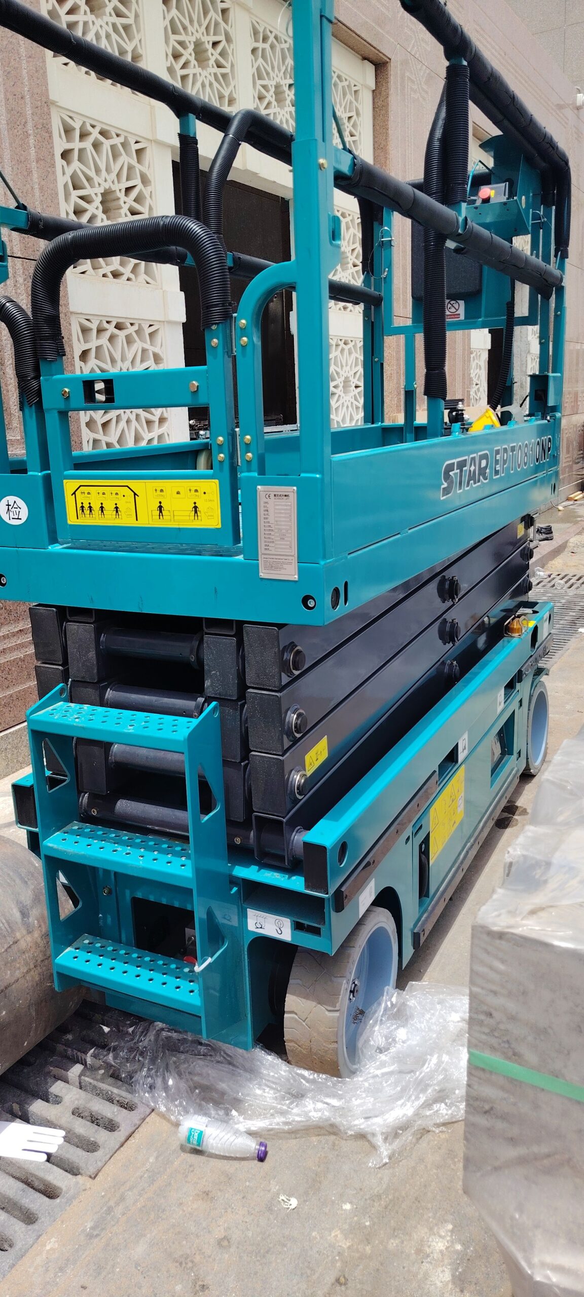 سيزر لفت للايجار، مان لفت للايجار، رافعات شوكية وم