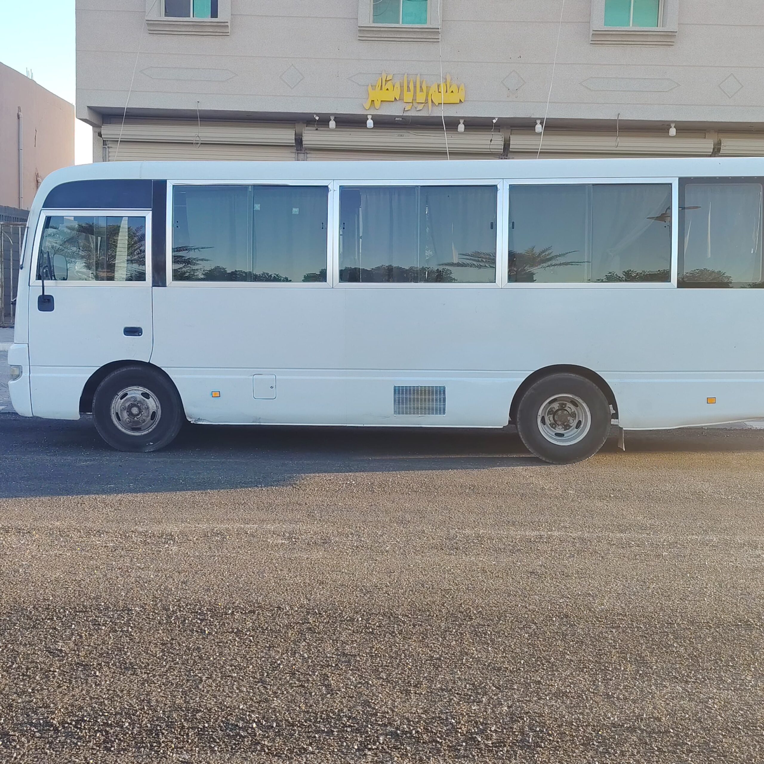 باص نيسان 2012