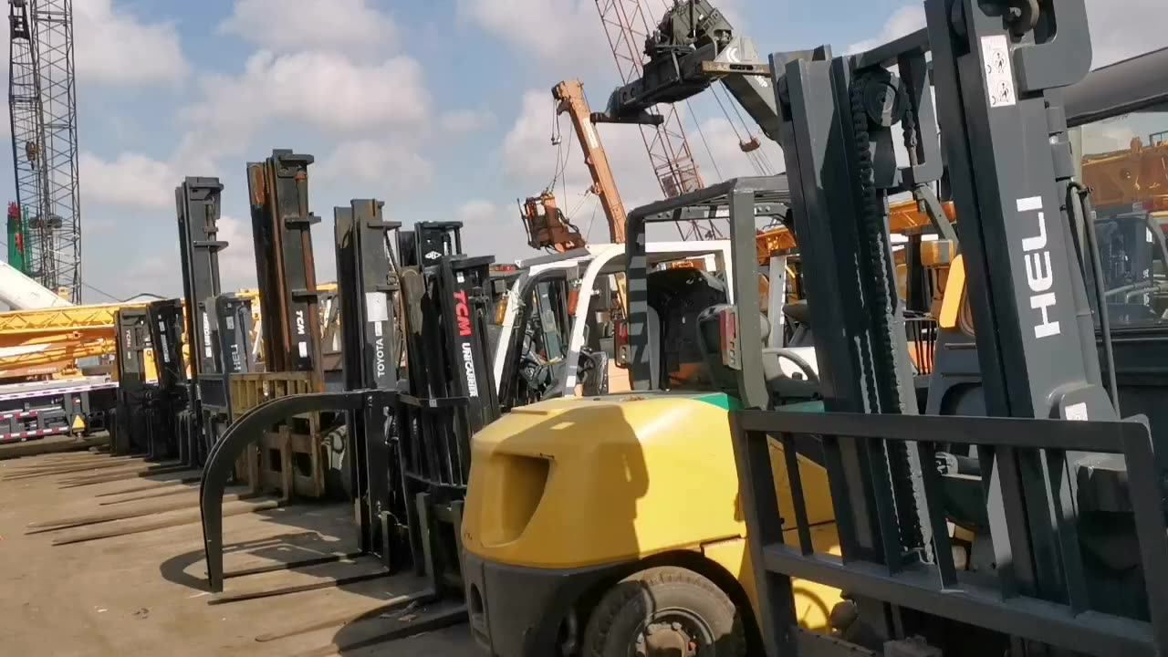 رافعة شوكية سيزر لفت مان لفت للإيجار الرياض