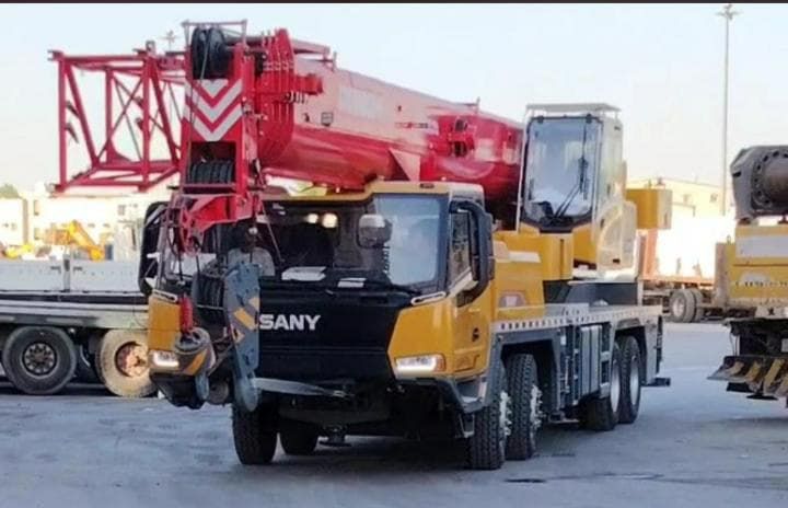 كرينات موبايل للايجار من 7طن الى100طن