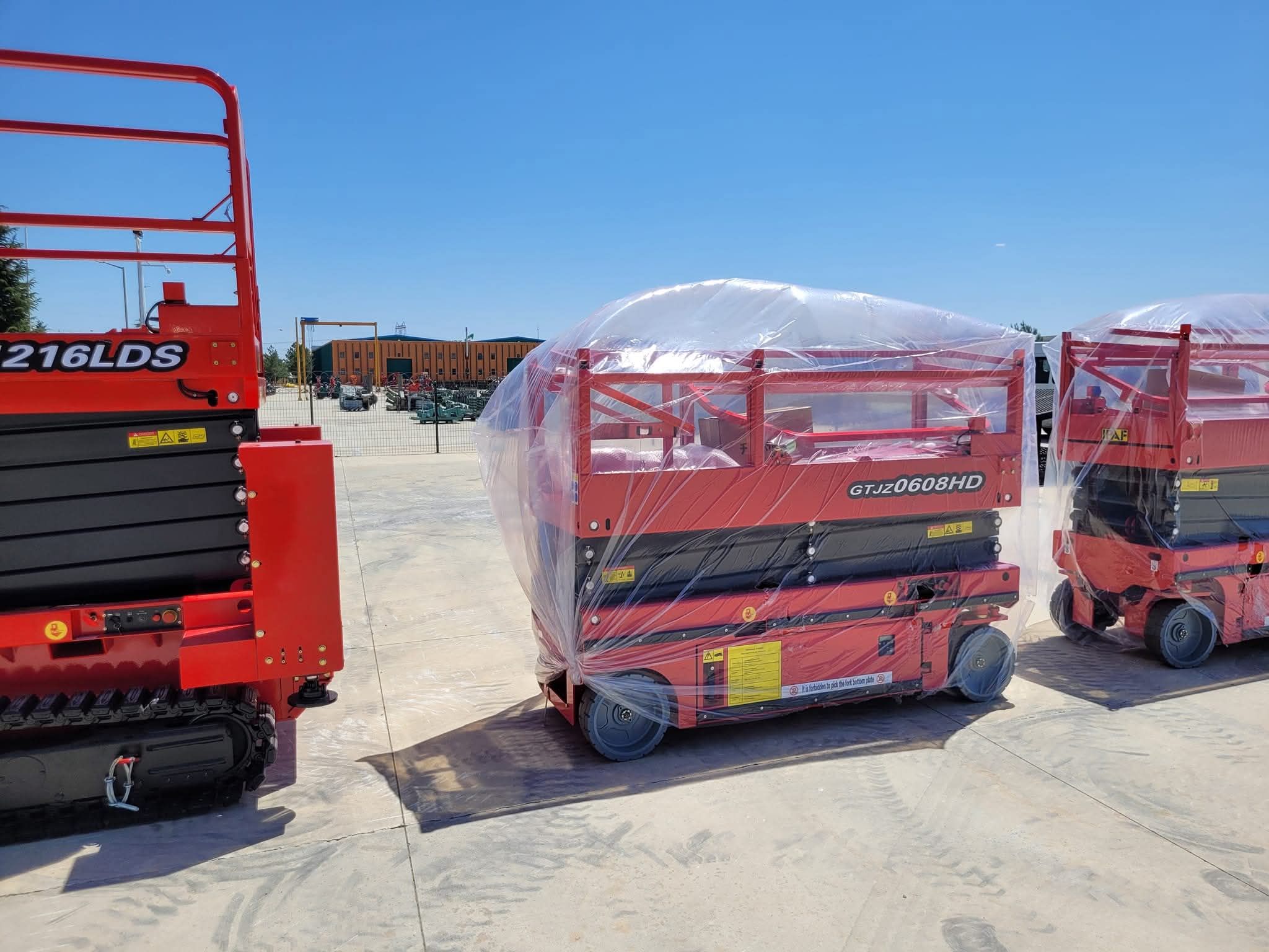 سيزر لفت للايجار مان لفت للإيجار فوركلفت للإيجار