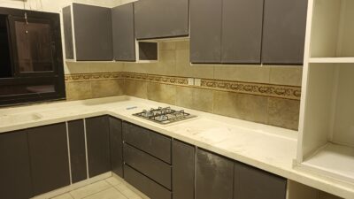 9375a122-c036-48c3-bc80-6e3a1ee25273