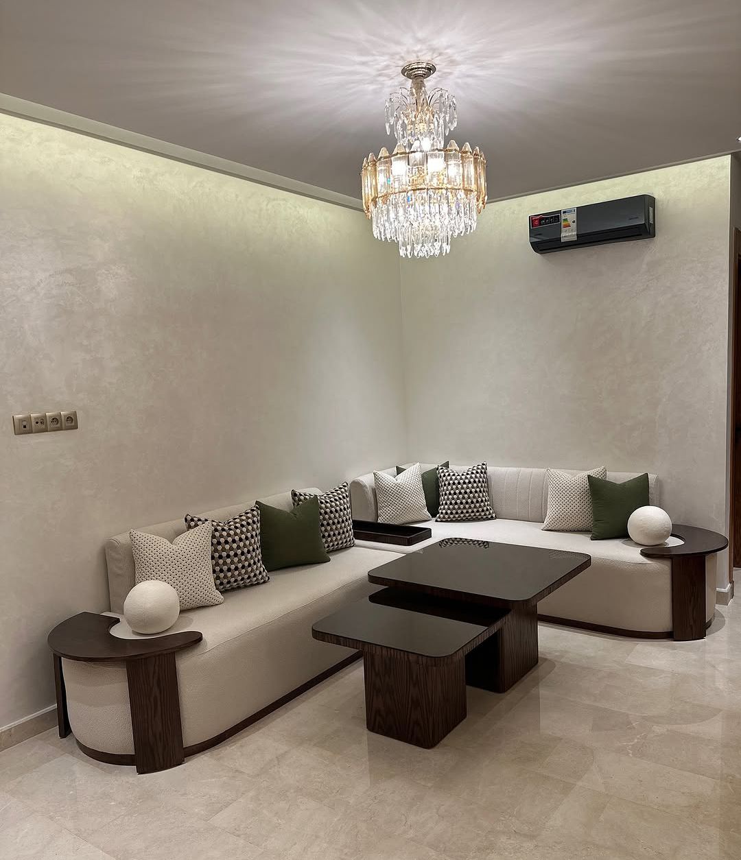 تفصيل ستائر تفصيل كنب حسب الطلب