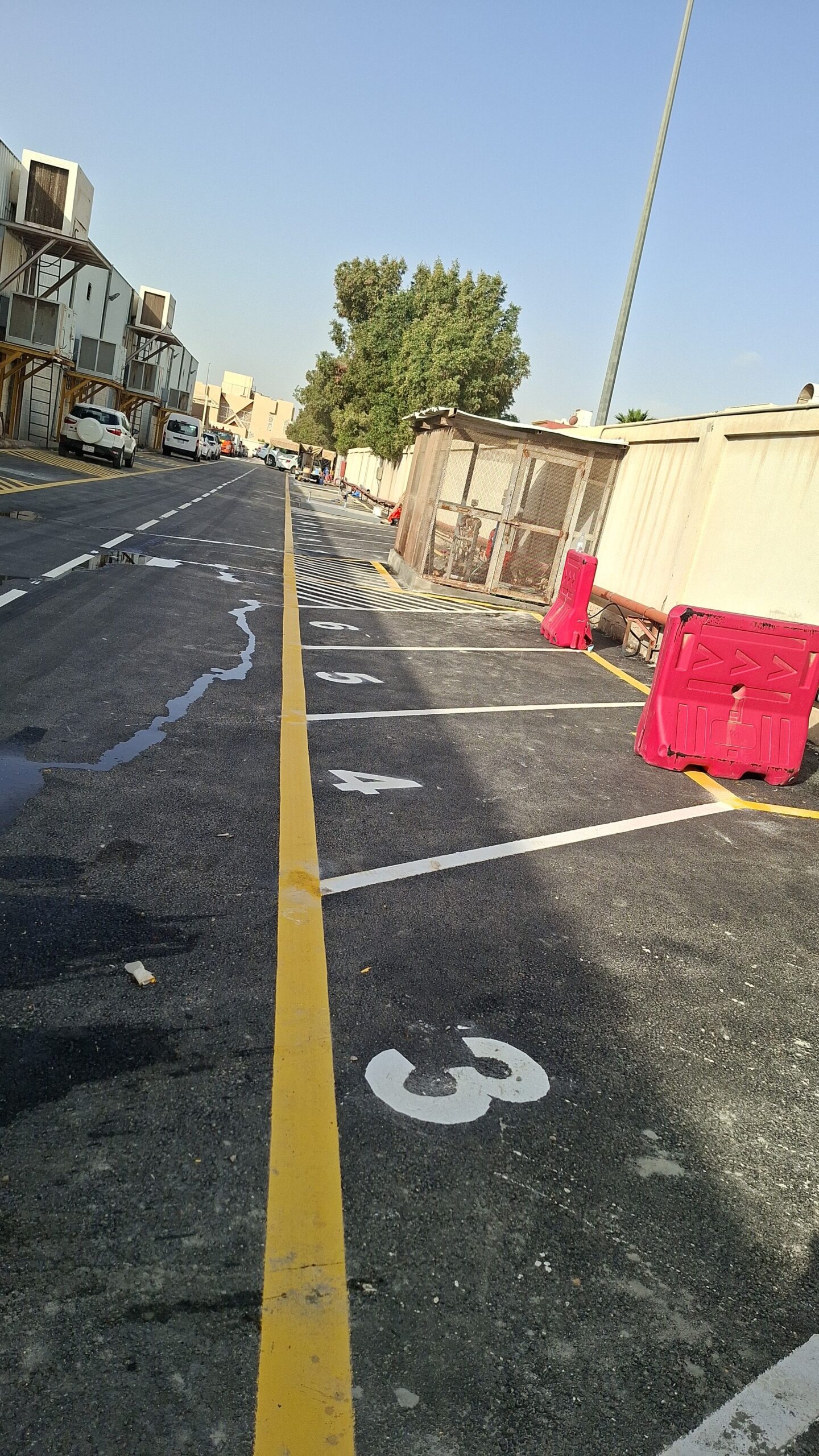 مقاول أسفلت وتخطيط شوارع وبركنج دهانات حراريه