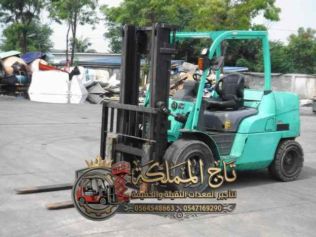 فوركلفت للإيجار رافعات شوكية للإيجار الرياض