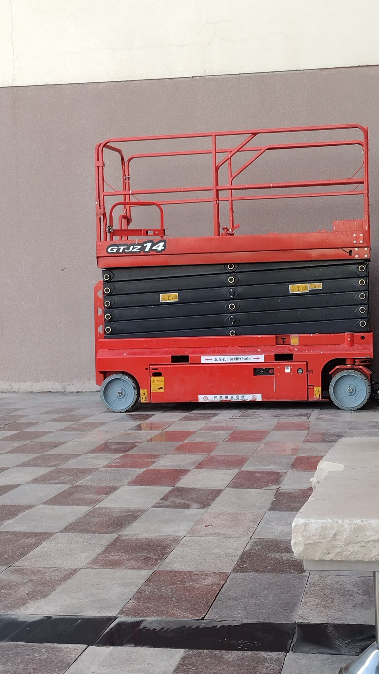 سيزرلفت للايجار مان لفت للايجار رافعه شوكيه للايجا