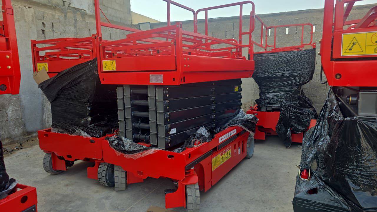 سيزرلفت للايجار رافعات مقصيه للايجار جده الرياض ال