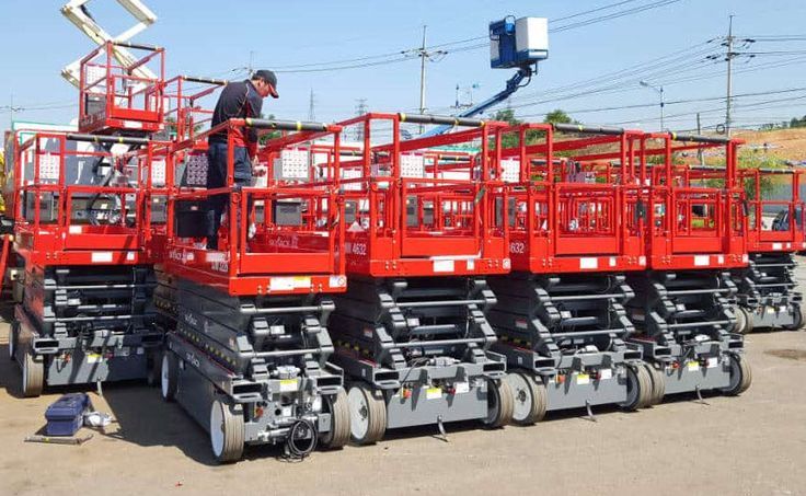 سيزرلفت مان لفت رافعات شوكيه كرينات للإيجار في الد