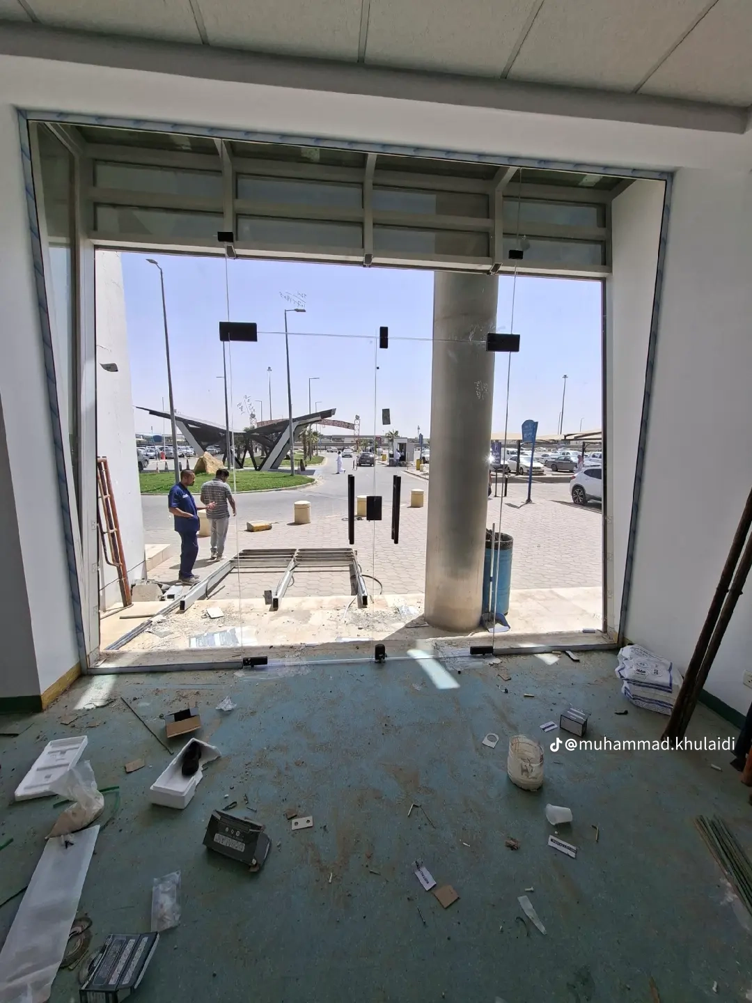 ابوطارق للألمنيوم والزجاج السكريت وصيانة المنيوم و