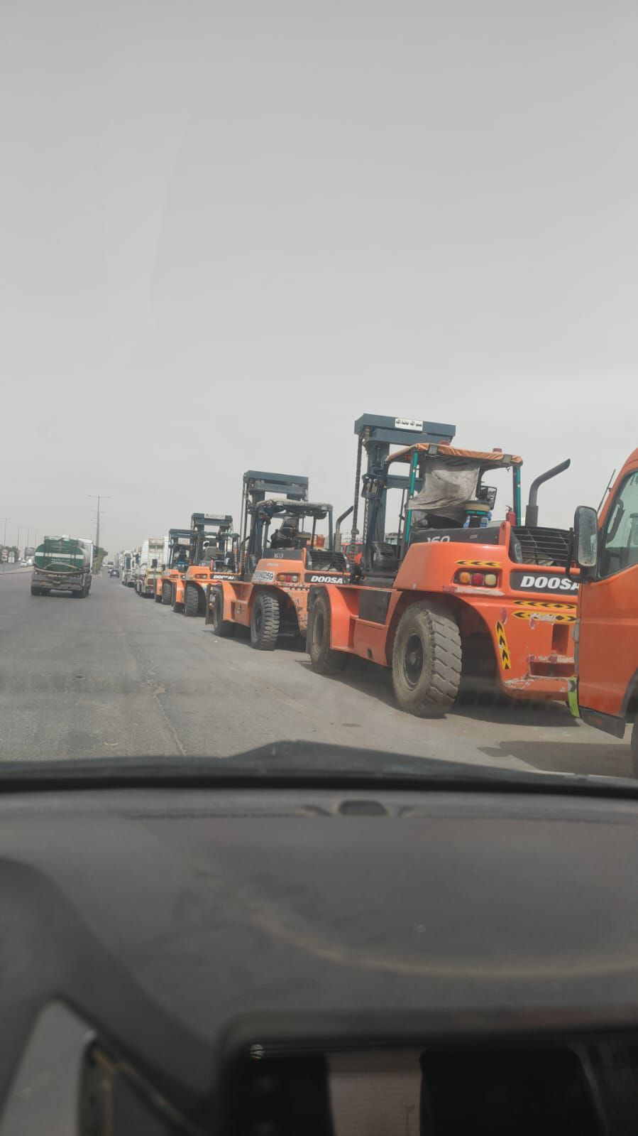 رافعات شوكيه فوركلفت للايجار