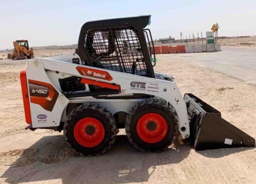 متوفر للإيجار سيزرلفت مان لفت رافعات شوكيه كرينات