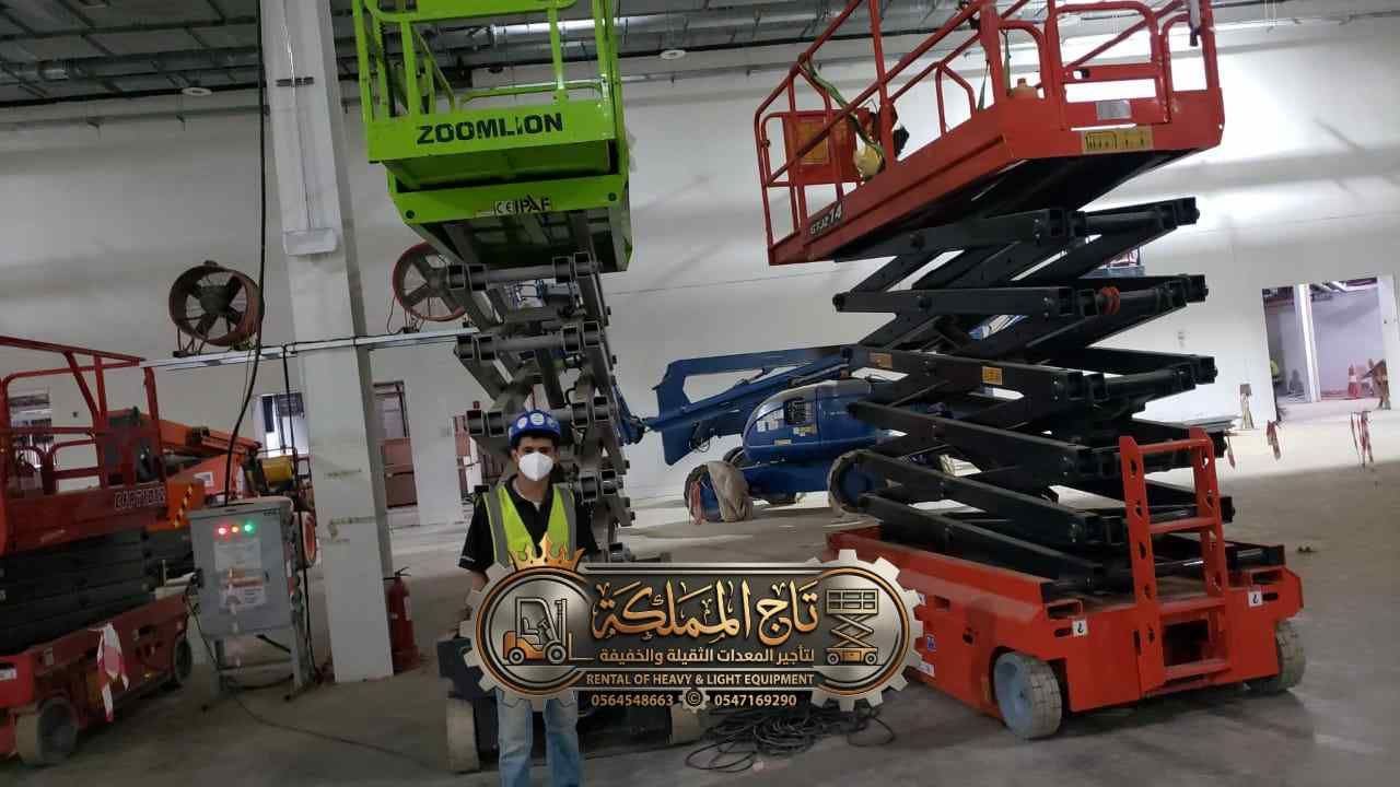 سيزر لفت مان لفت فوركلفت للإيجار الرياض