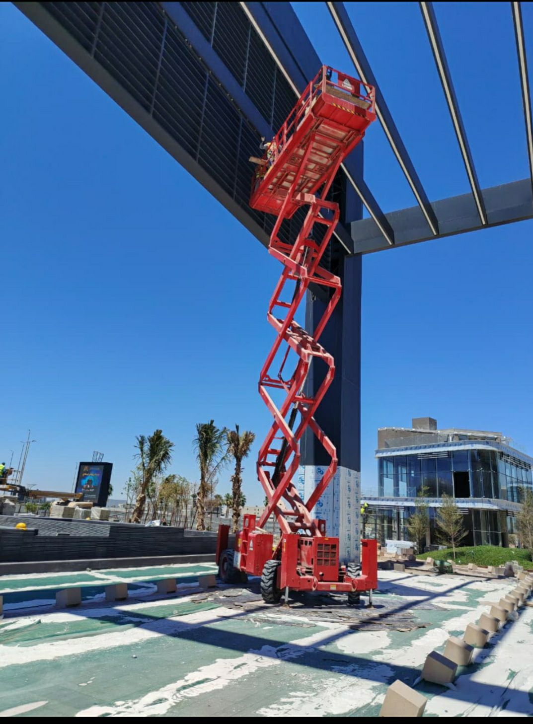 سيزرلفت اللايجار مانلفت رافعة مقصية سقالات كهربائي