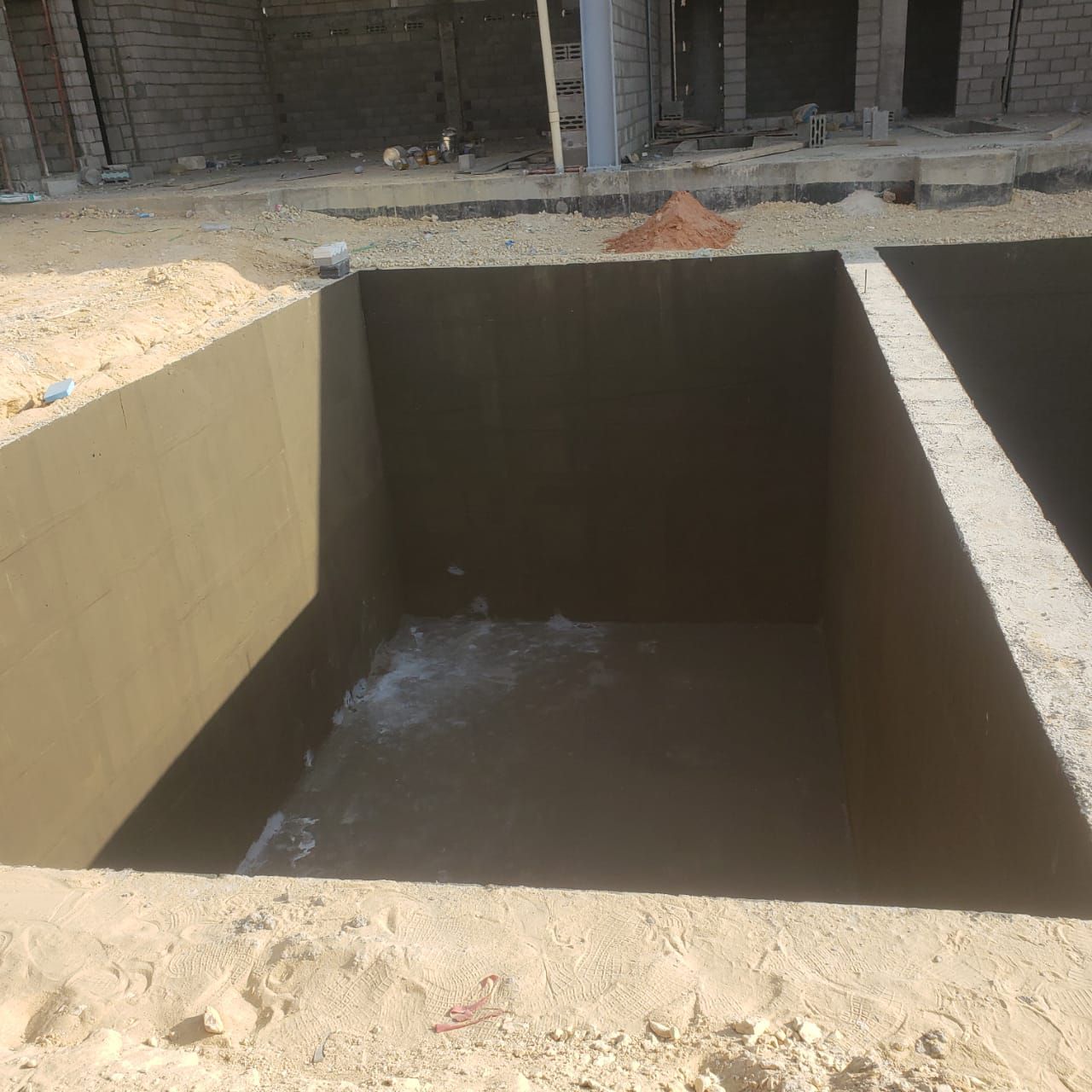 مقاول عوازل خزانات ارضية