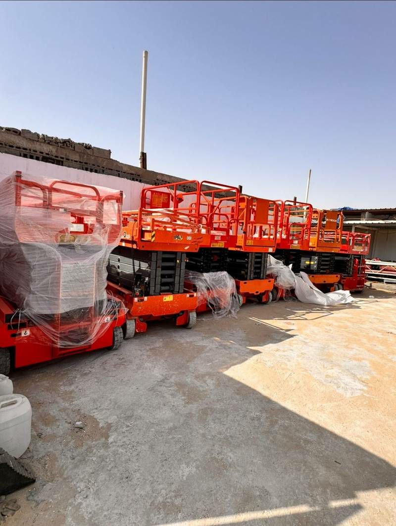 مان لفت و فوركلفت و سيزر لفت للإيجار بجدة