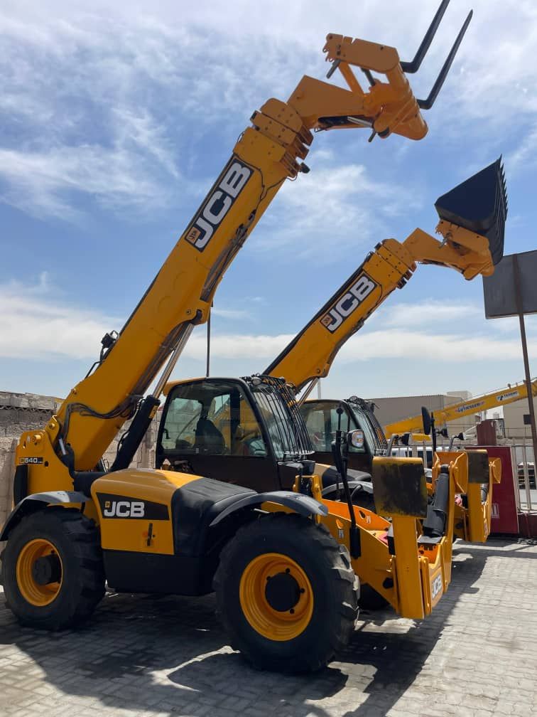 رافعات شوكيه كرينات سيزرلفت مان لفت جي سي بي للايج