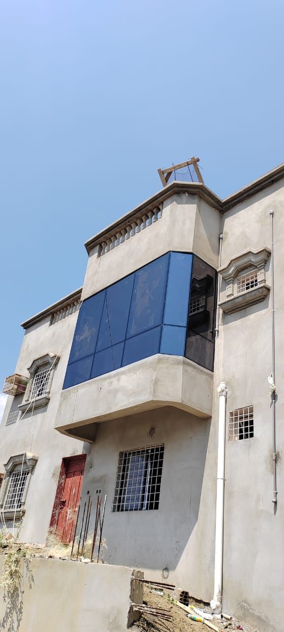 زجاج سكريت جازان