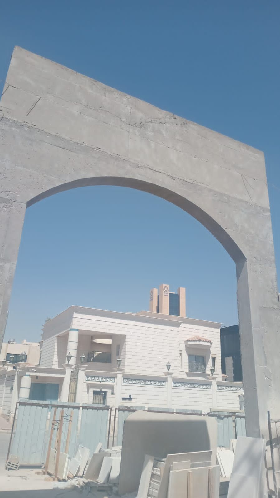 كمبريسر تكسيرجدران حمامات الارضيةوملحق حفر قواعد خ
