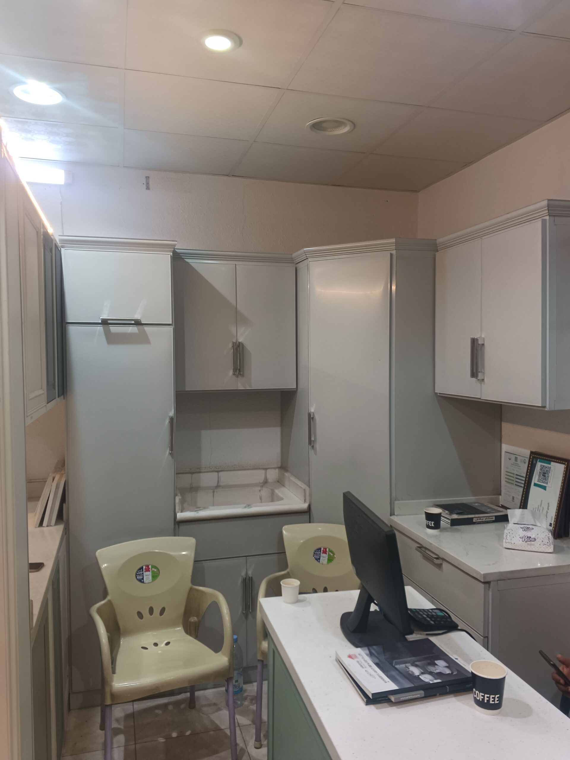 تبوك *فني مطابخ للصيانة و تركيب. 0531268087