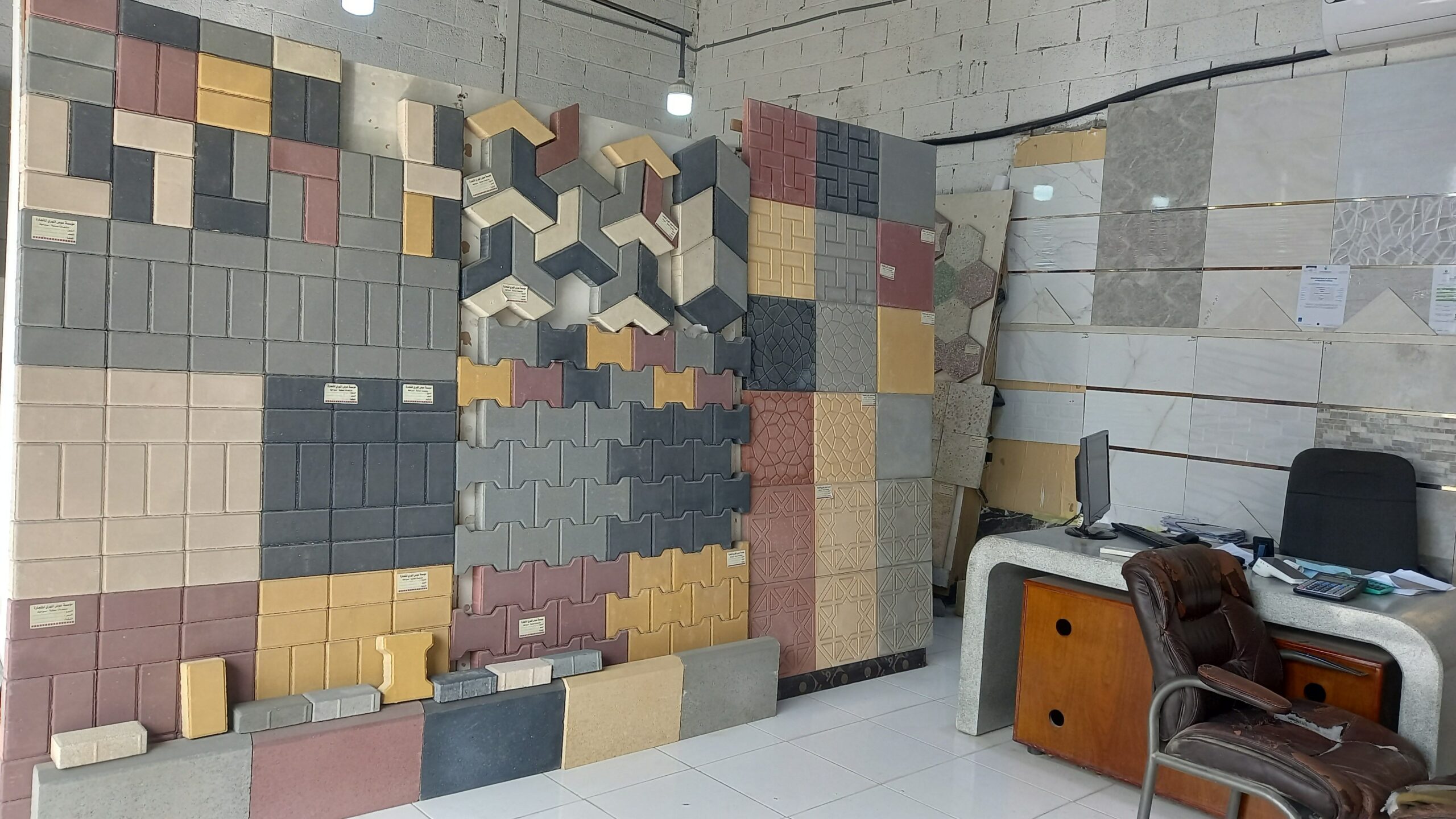 اسعارنا مميزه للعميل بسعر الجمله العميل