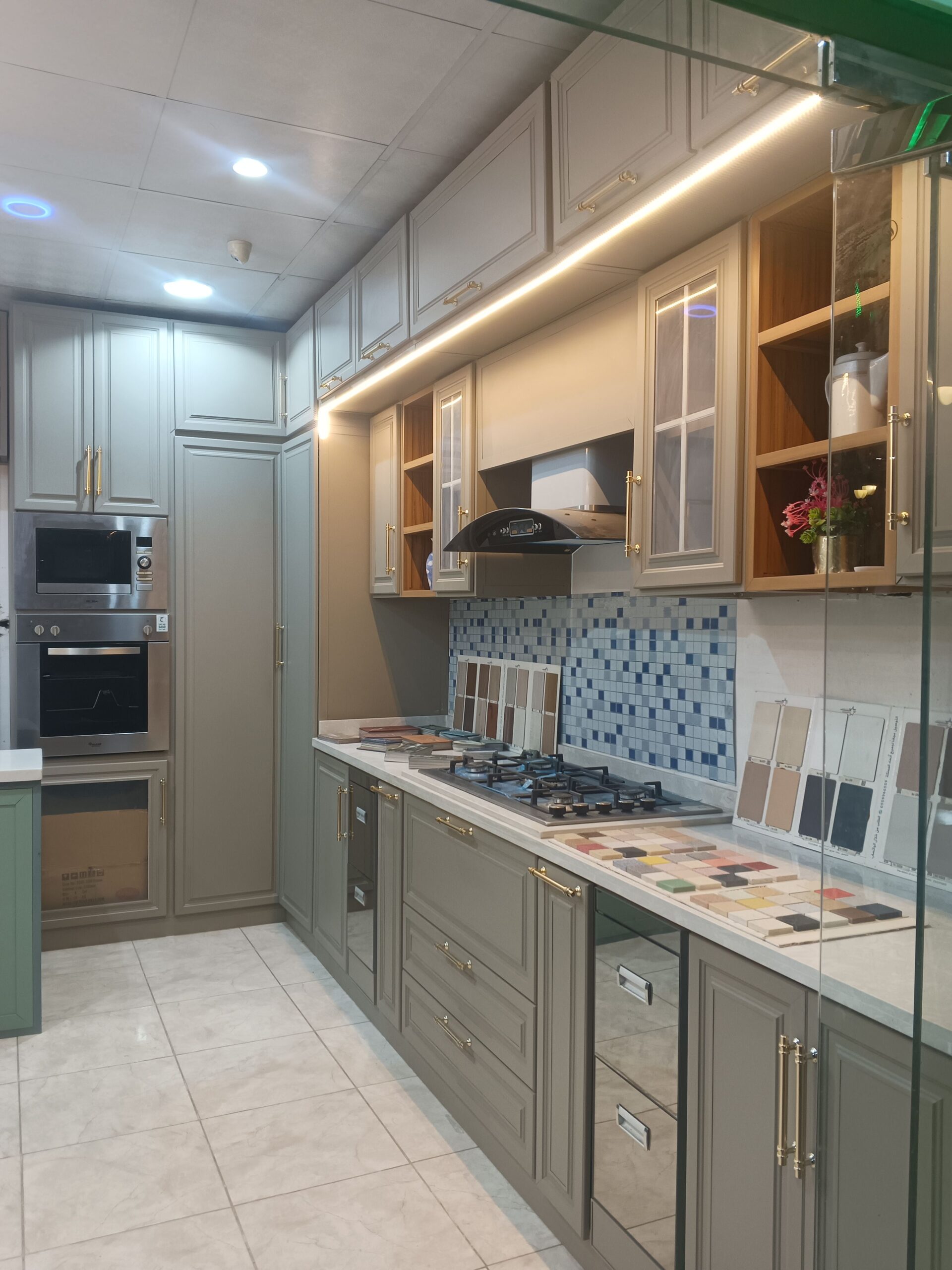 تبوك*فني مطابخ للصيانة و تركيب 0531268087