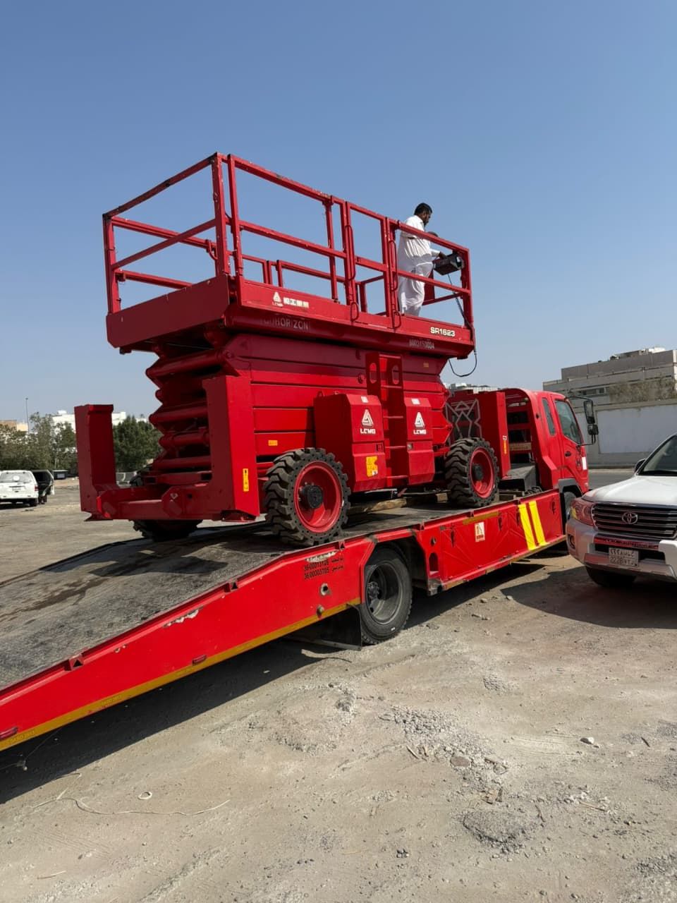 سيزرلفت للايجار كهرباء وديزل.. مان لفت للايجار.. ر