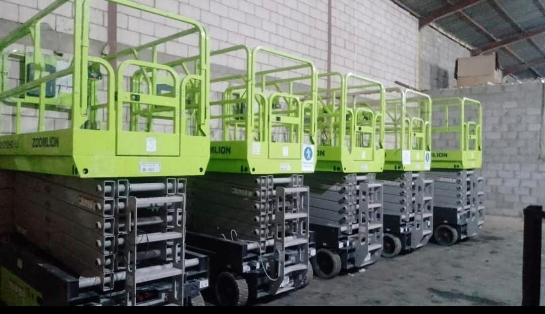 سيزر لفت مان لفت فوركلفت للإيجار الرياض