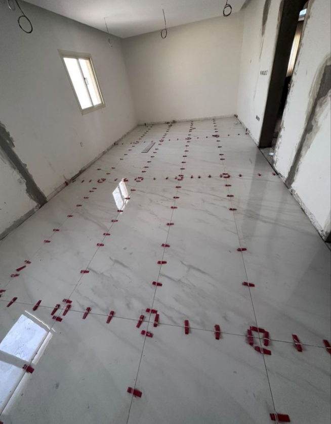 معلم بلاط سیرامیک بناء لیاسۃ تکسیر ترمیمات حمامات