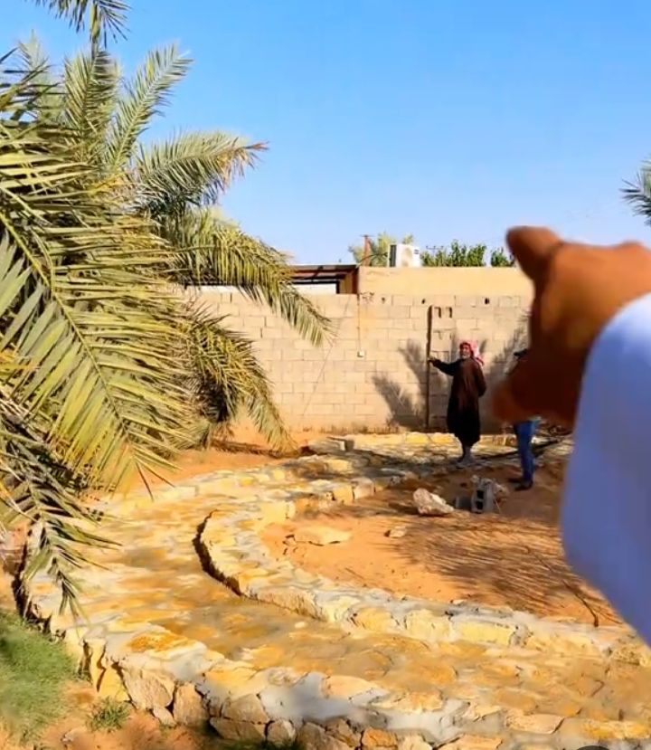 مقاول حجر